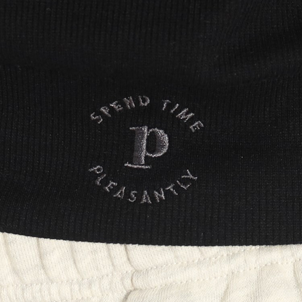 6733247