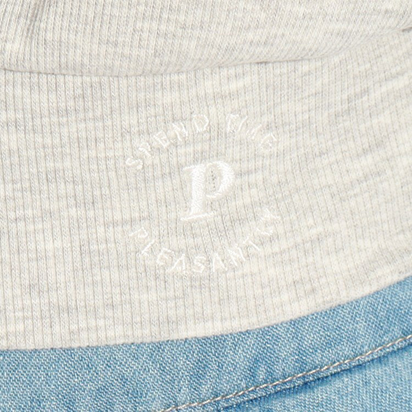 6733247