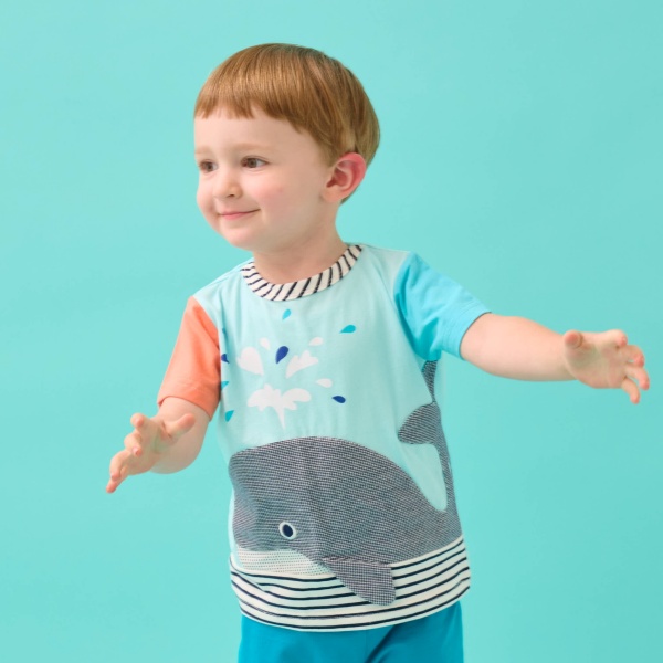 クジラTシャツ