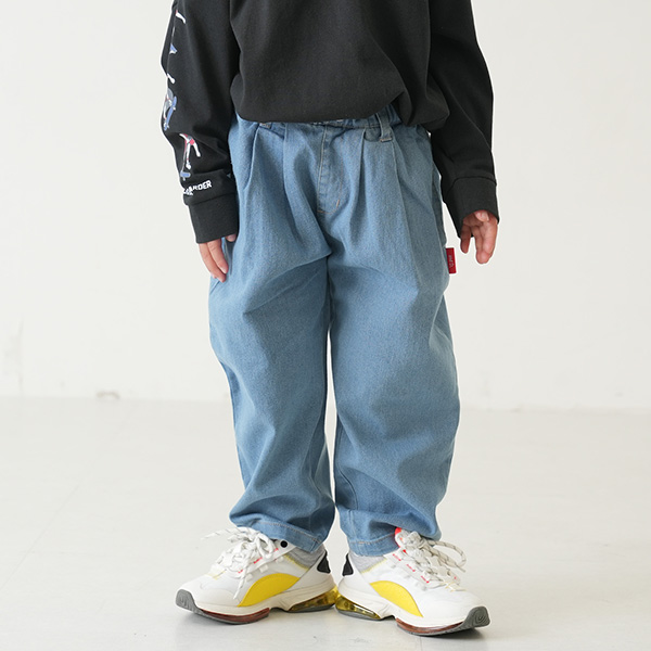 【パパもおそろい】タックワイドデニムテーパードパンツ