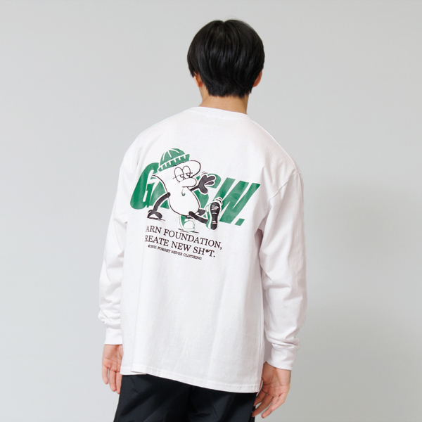 【GLSW. × FORGET NEVER】FBOYプリント長袖Tシャツ