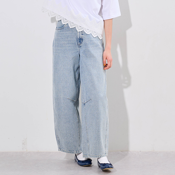 ベルトつきバレルシルエットパンツ