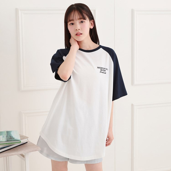 【再値下げ】ワッペン風チュニックTシャツ