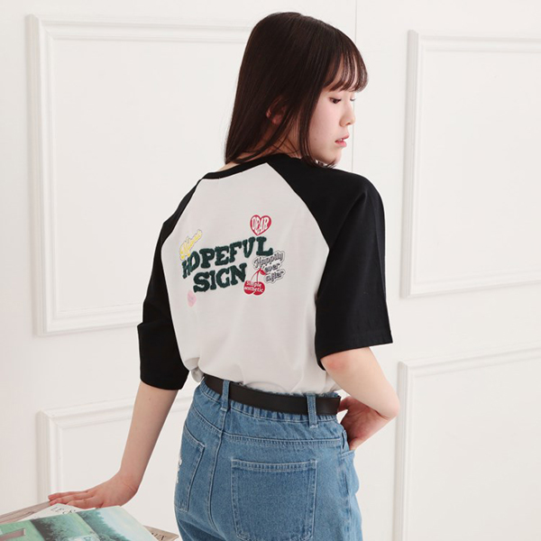 【再値下げ】ワッペン風チュニックTシャツ