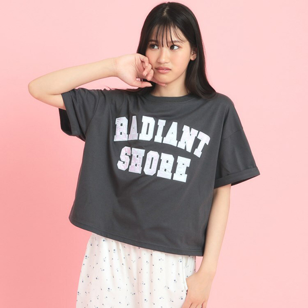 【再値下げ】サテンアップリケカレッジTシャツ