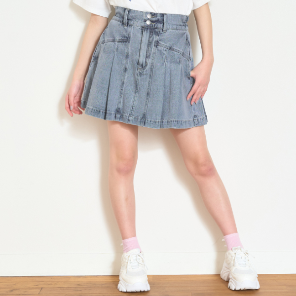 美脚見えデニムプリーツスカパン