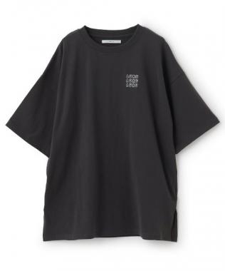 ロゴ刺しゅうBIGTシャツ