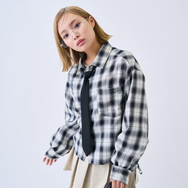 インナーつきチェックシャツ