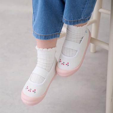 ワンポイント刺しゅうメッシュ上履き