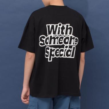 【防虫加工】バックメッセージロゴ発泡プリント半袖Tシャツ