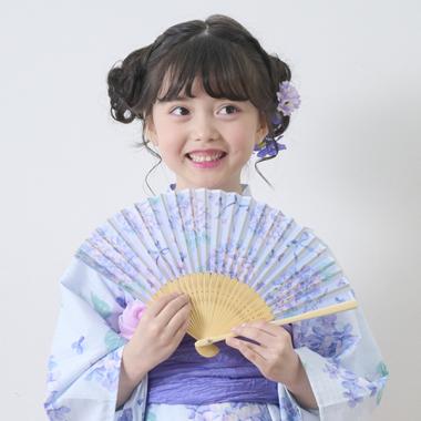 紫陽花・いちごハンカチ柄　扇子　袋つき