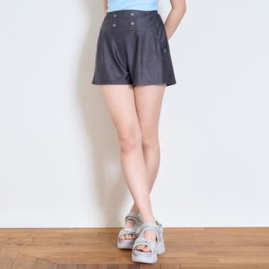 デニムパンツ