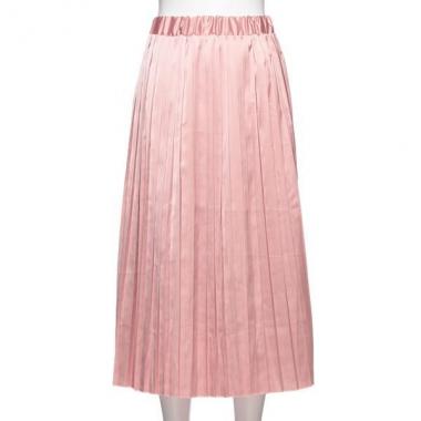 サテンプリーツロングスカート